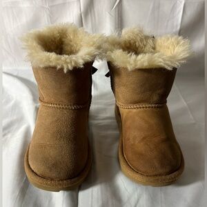 Toddler Mini Bailey Bow II Ugg Boots Sz toddler 8